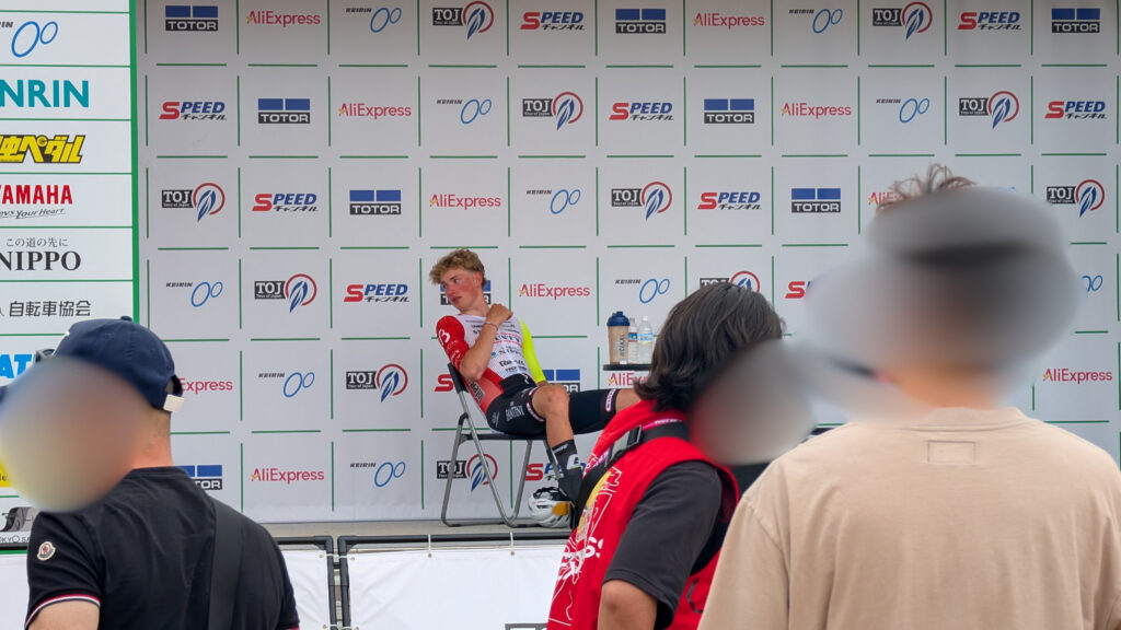 ホットシートに座る選手